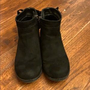 Little girls Michael Kors boots